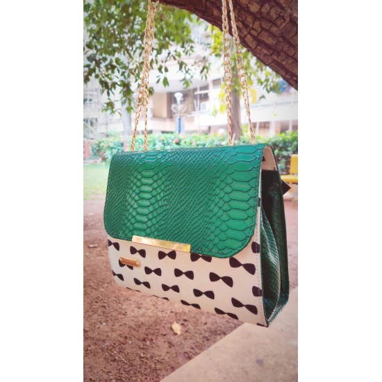 BowTie Sling Bag Green